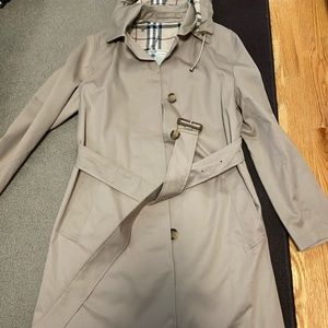 Burberry Natasha Trench Coat - Beige size 2